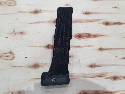 122128
