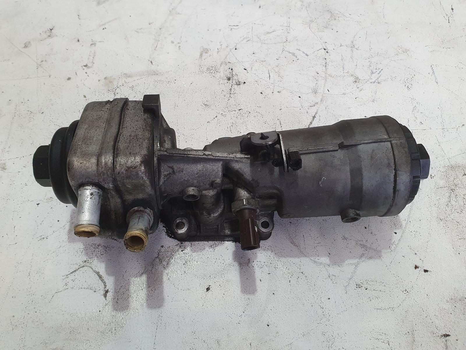 View Auto part Oil Filter Volkswagen Caddy 2009