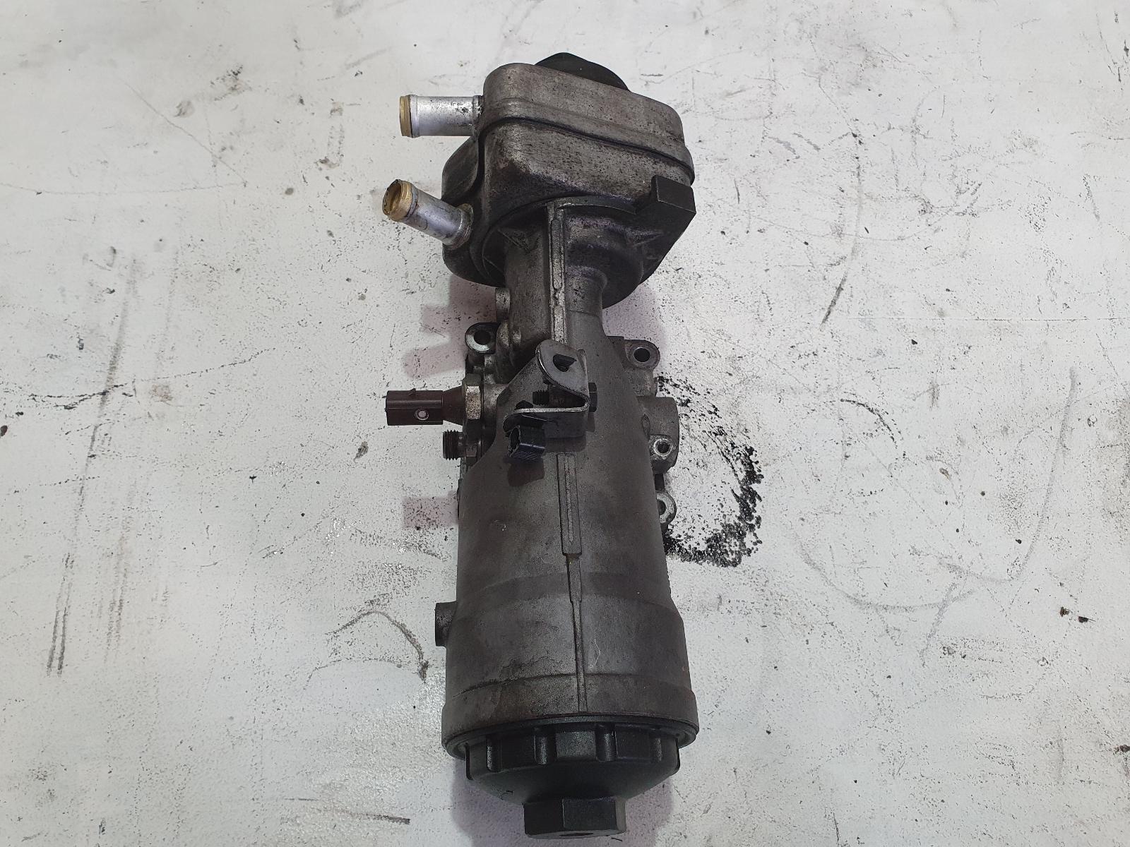 View Auto part Oil Filter Volkswagen Caddy 2009