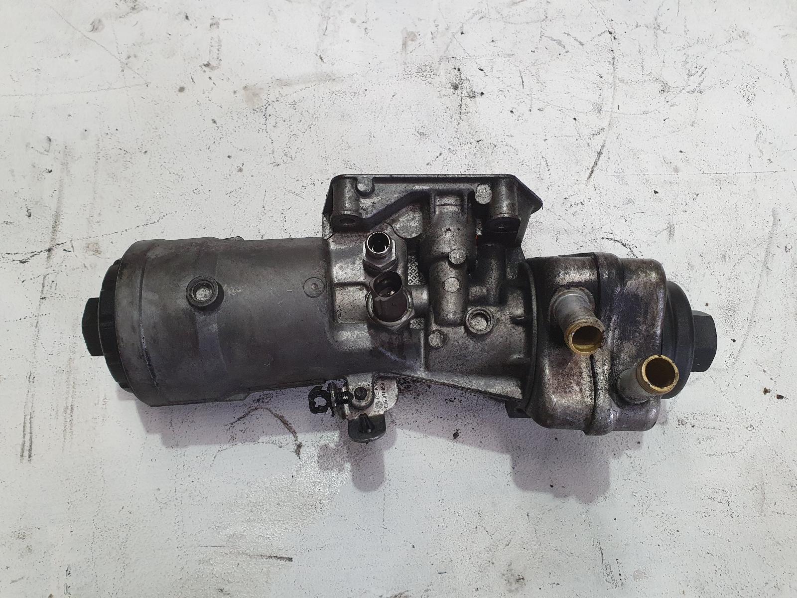 View Auto part Oil Filter Volkswagen Caddy 2009