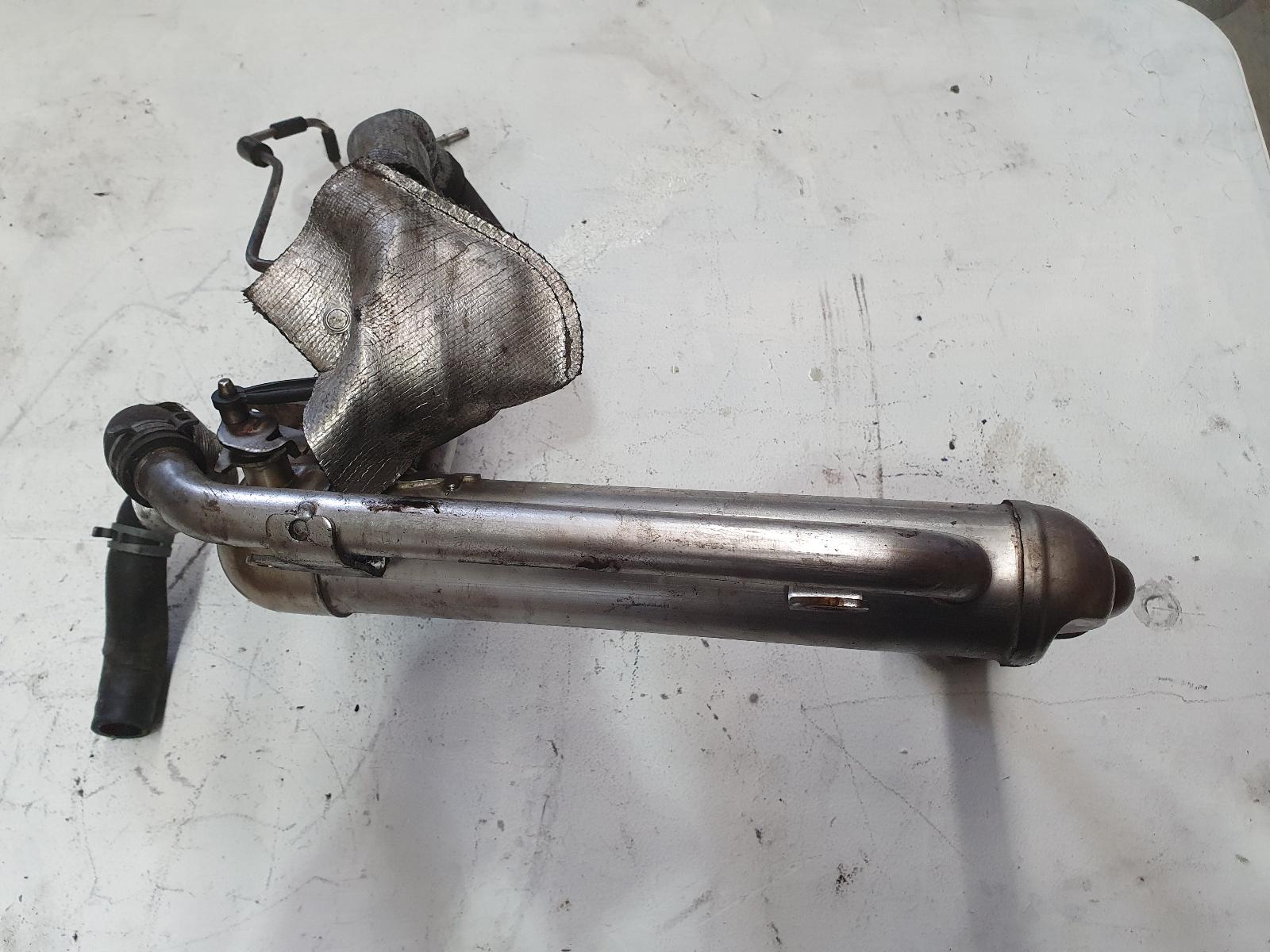 View Auto part Egr Valve Volkswagen Caddy 2009