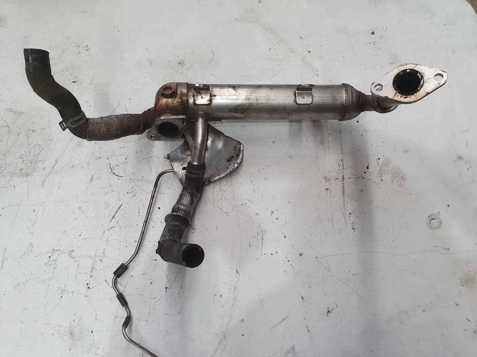 View Auto part Egr Valve Volkswagen Caddy 2009