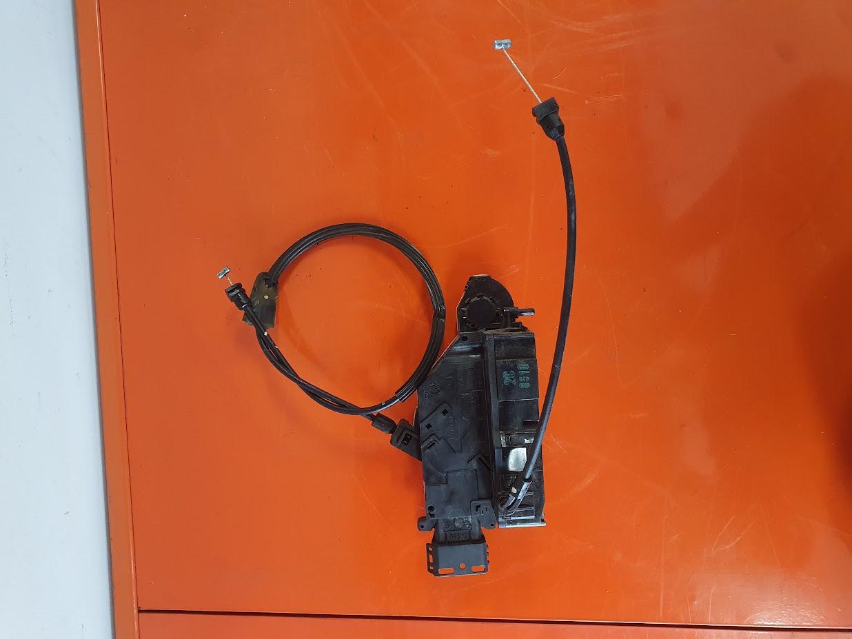 View Auto part Door/Boot/Gate Lock Peugeot 207 2010