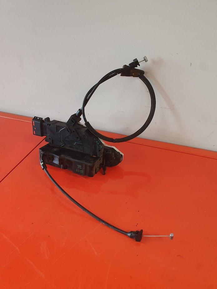View Auto part Door/Boot/Gate Lock Peugeot 207 2010