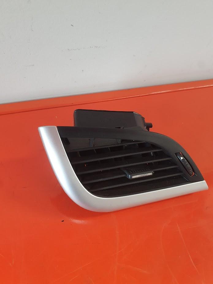 View Auto part Misc Peugeot 207 2010