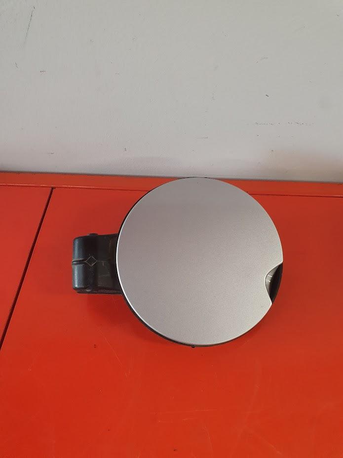 View Auto part Fuel Door / Filler Peugeot 207 2010