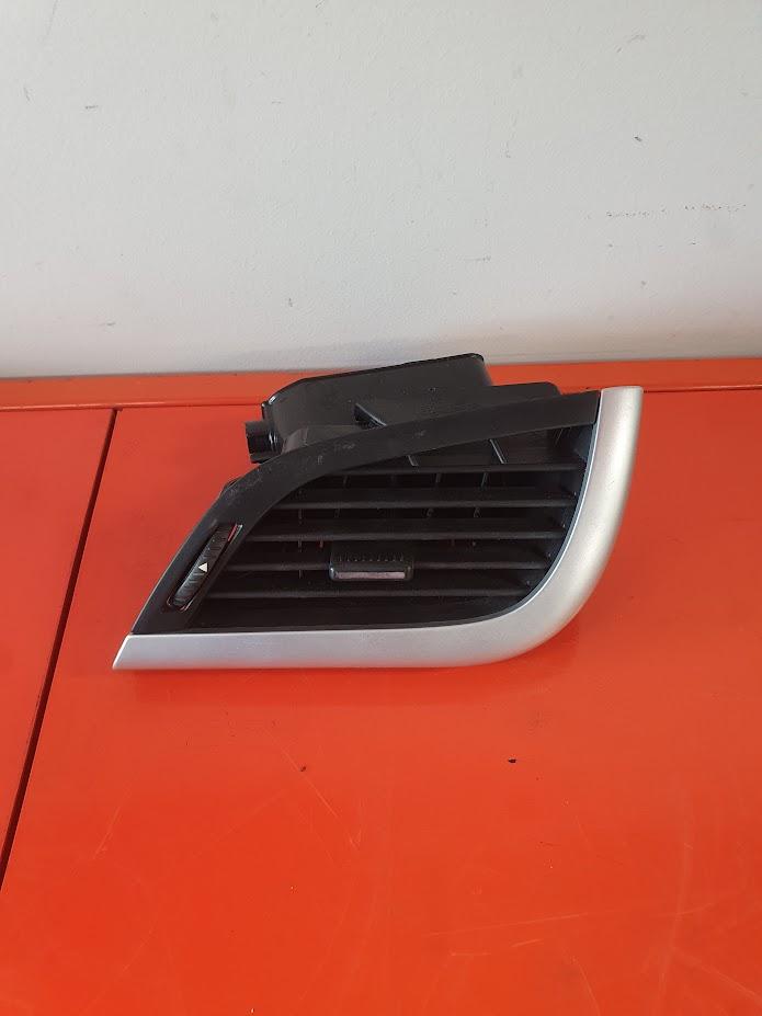 View Auto part Misc Peugeot 207 2010