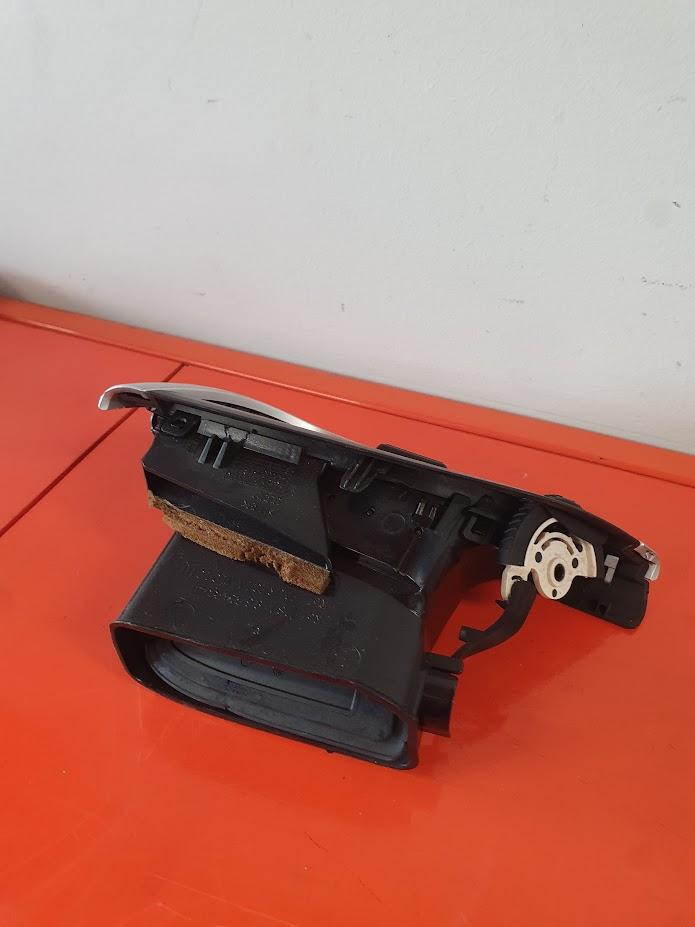 View Auto part Misc Peugeot 207 2010