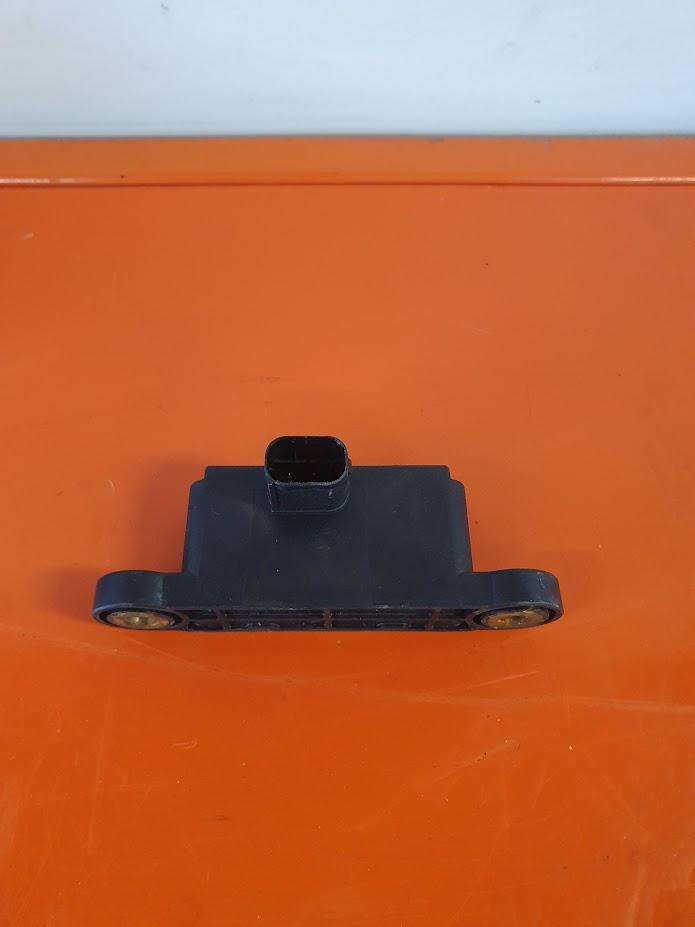 View Auto part Misc Switch/Relay Peugeot 207 2010