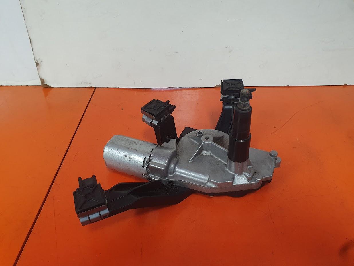 View Auto part Wiper Motor Peugeot 207 2010