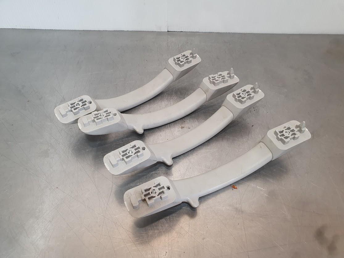 View Auto part Grab Handle Peugeot 207 2010