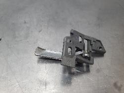 215702