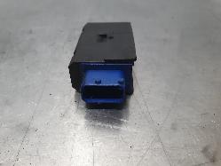 216558