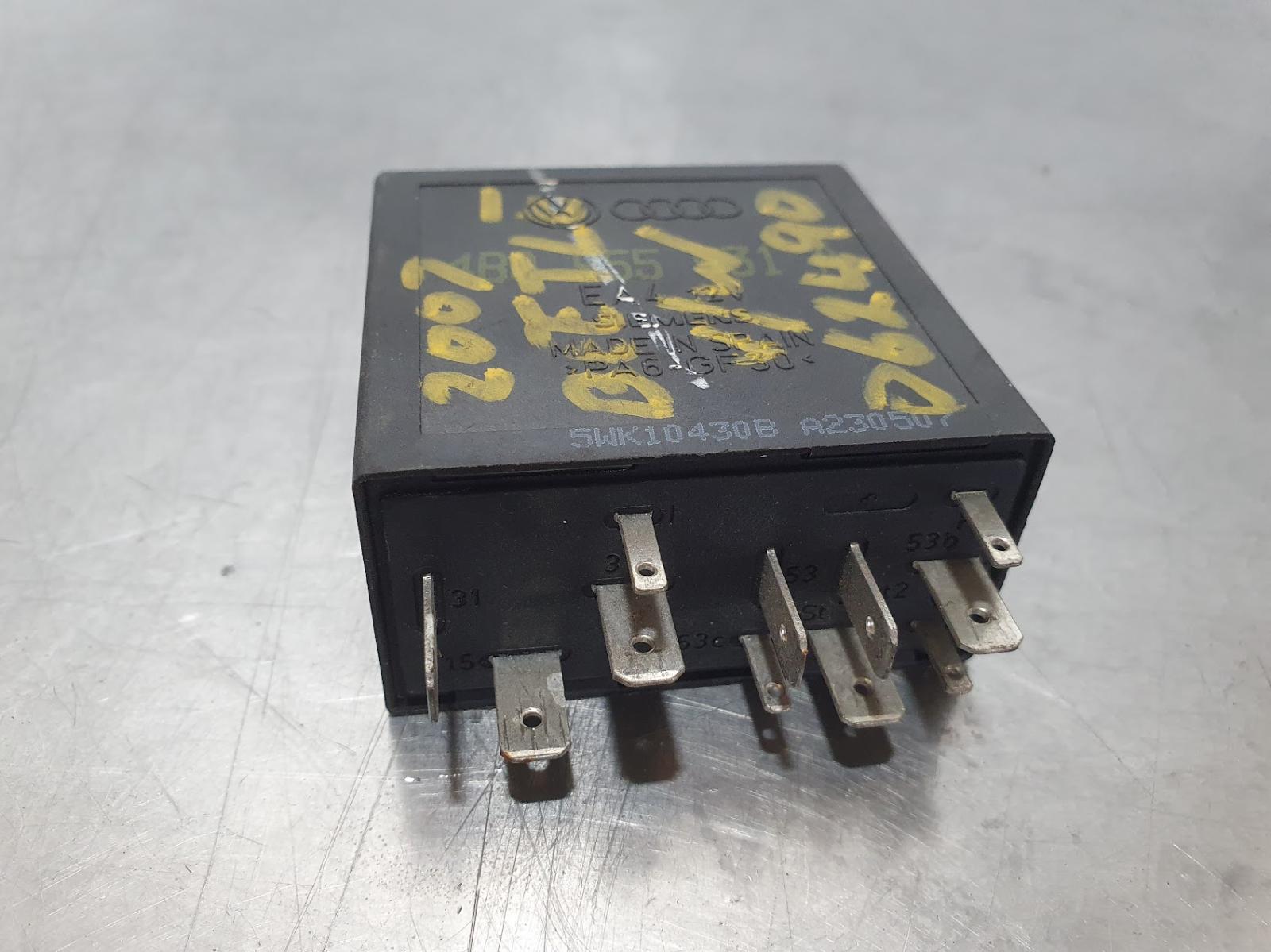 VOLKSWAGEN BEETLE WIPER RELAY 4B0955531A 9C, 10/05-11/11 - espspares.com.au