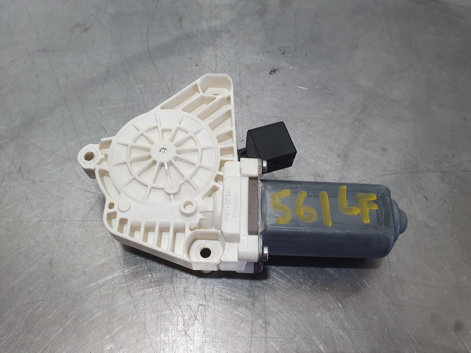 View Auto part Left Front Window Reg/Motor Mercedes Cla Class 2017