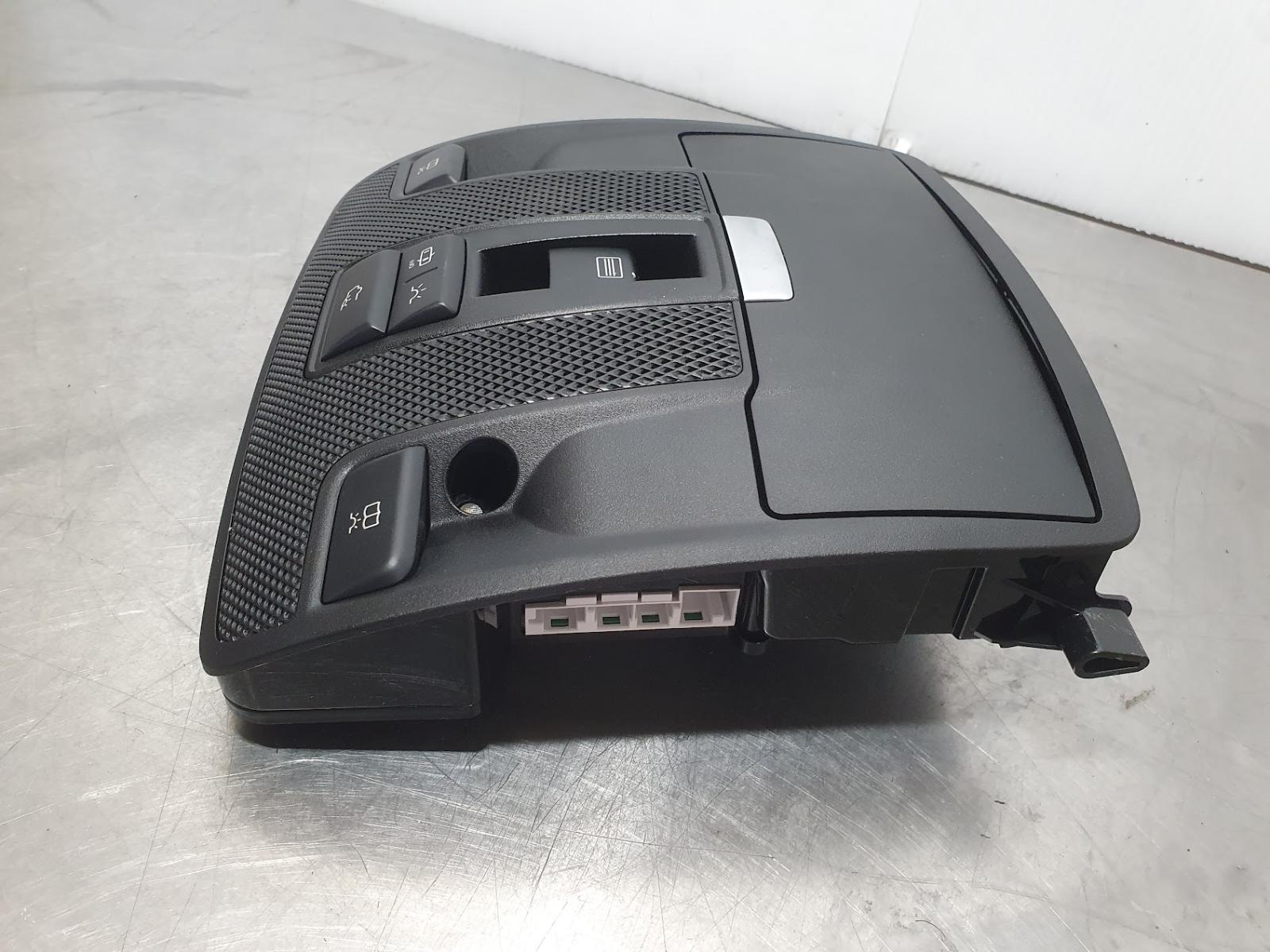 View Auto part Courtesy Light Mercedes Cla Class 2017