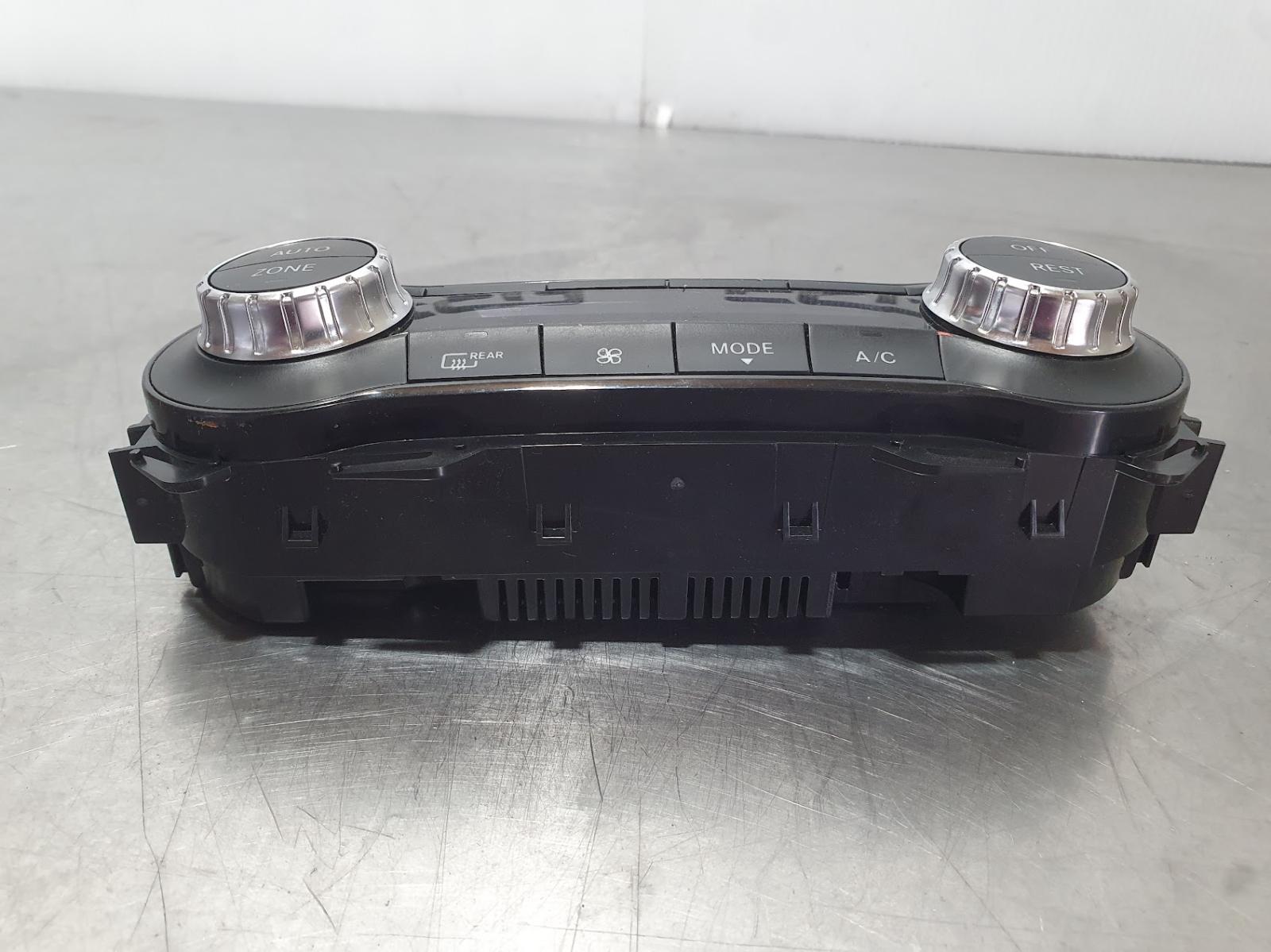 View Auto part Heater/Ac Controls Mercedes Cla Class 2017