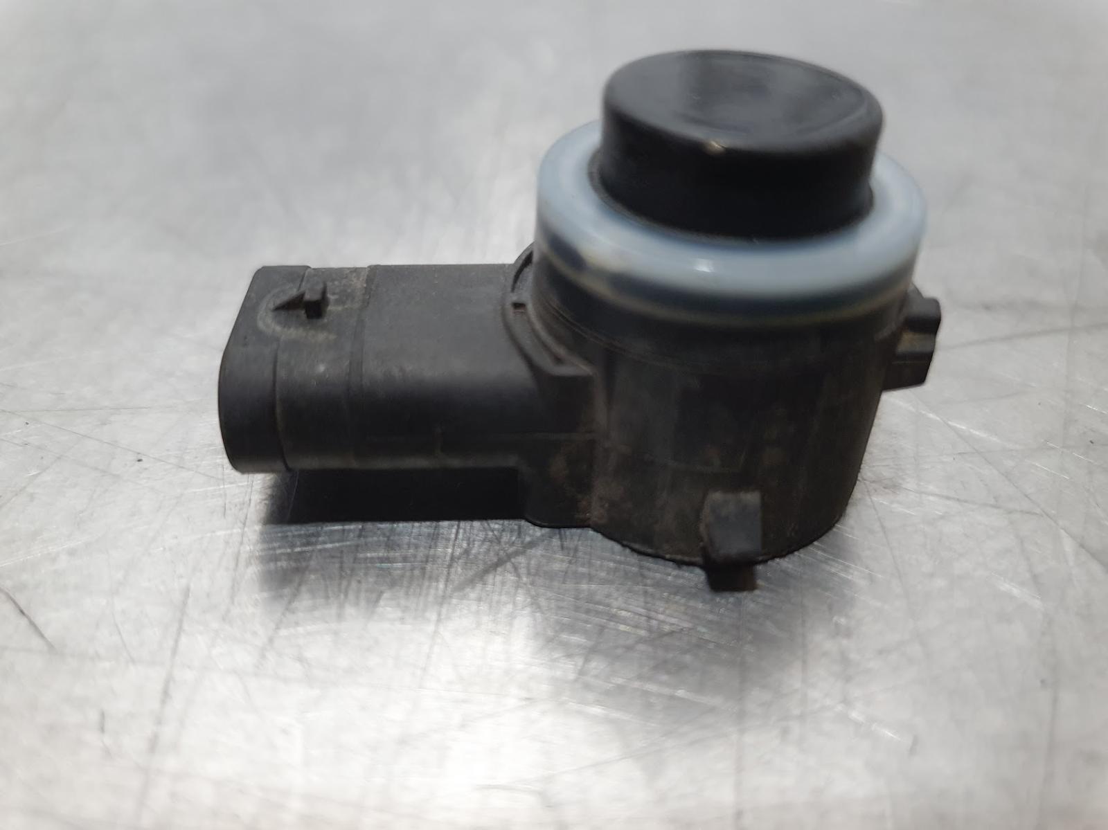 View Auto part Misc Switch/Relay Mercedes Cla Class 2017