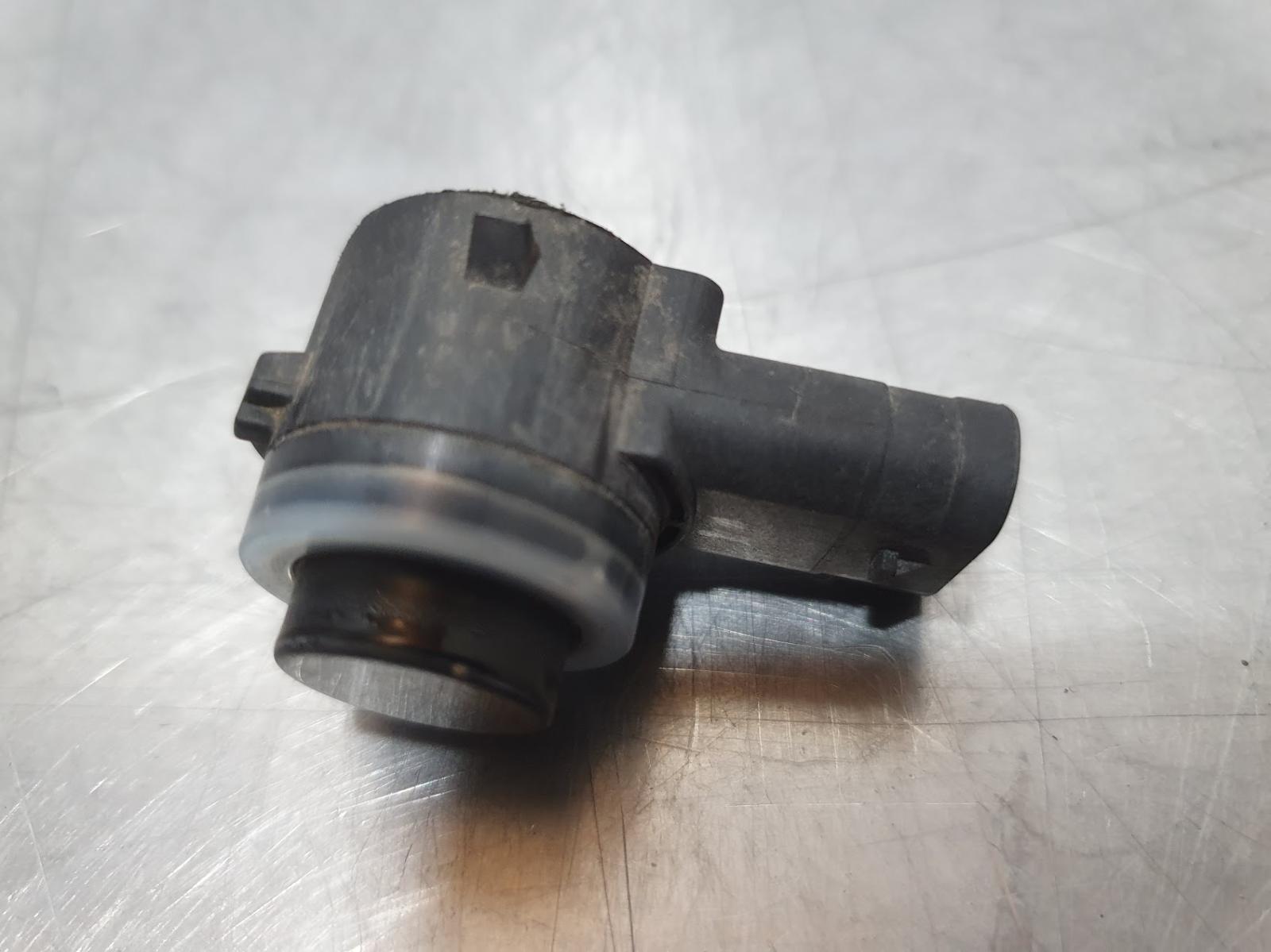 View Auto part Misc Switch/Relay Mercedes Cla Class 2017