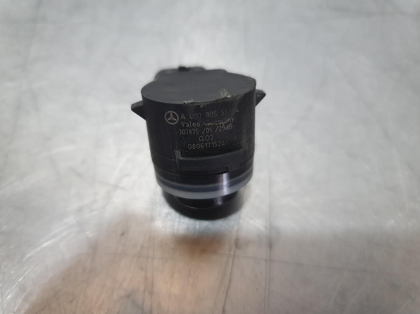 View Auto part Misc Switch/Relay Mercedes Cla Class 2017