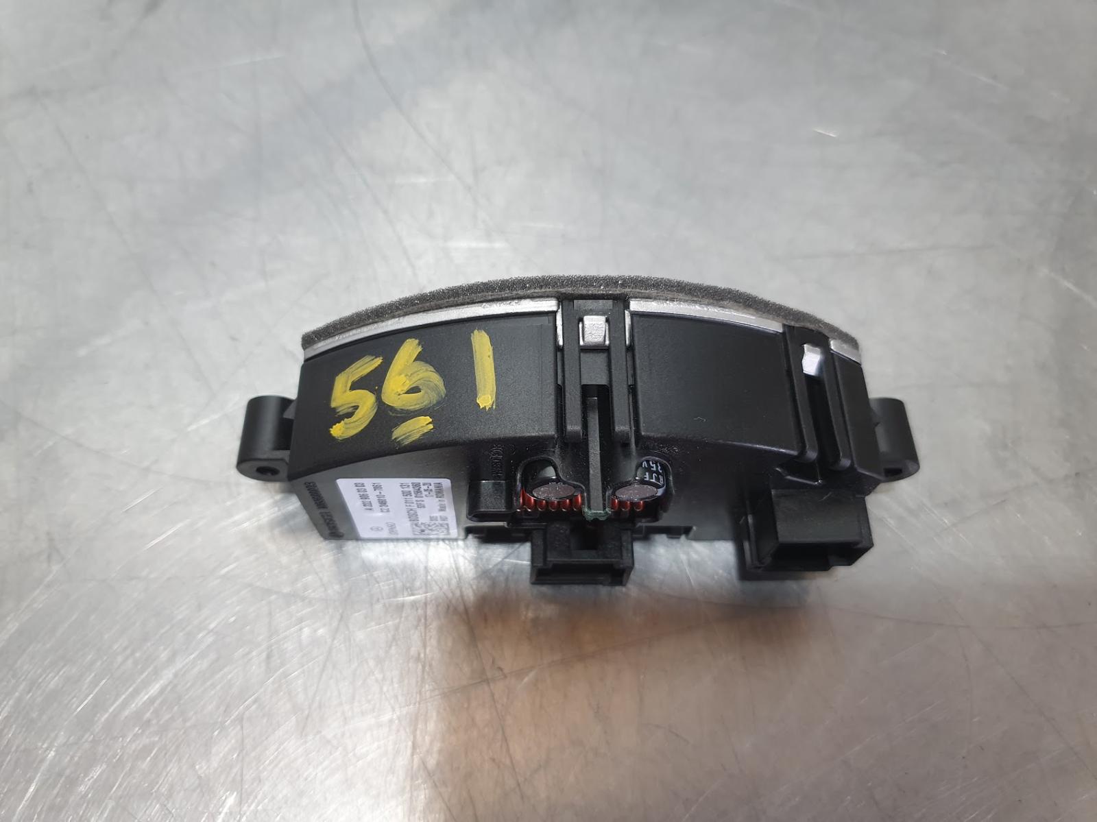 View Auto part Misc Switch/Relay Mercedes Cla Class 2017