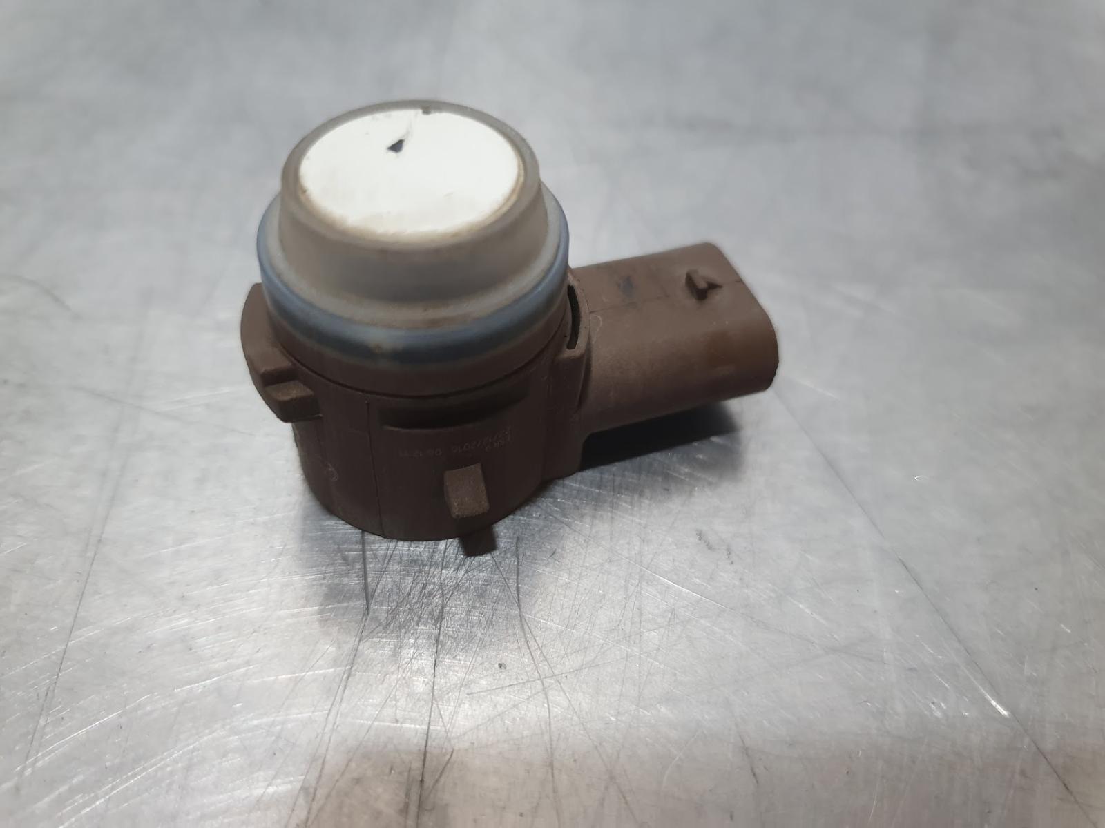 View Auto part Misc Switch/Relay Mercedes Cla Class 2017