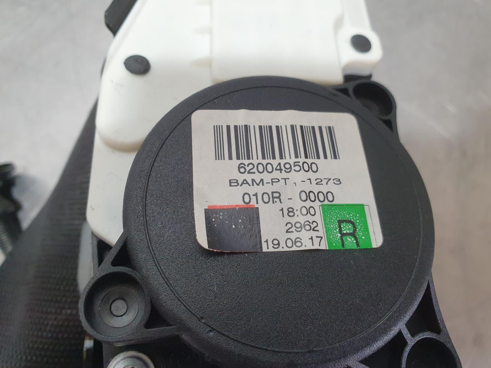 View Auto part Seatbelt/Stalk Mercedes Cla Class 2017