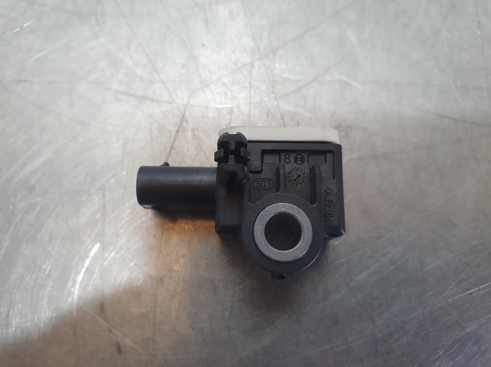 View Auto part Misc Switch/Relay Mercedes Cla Class 2017