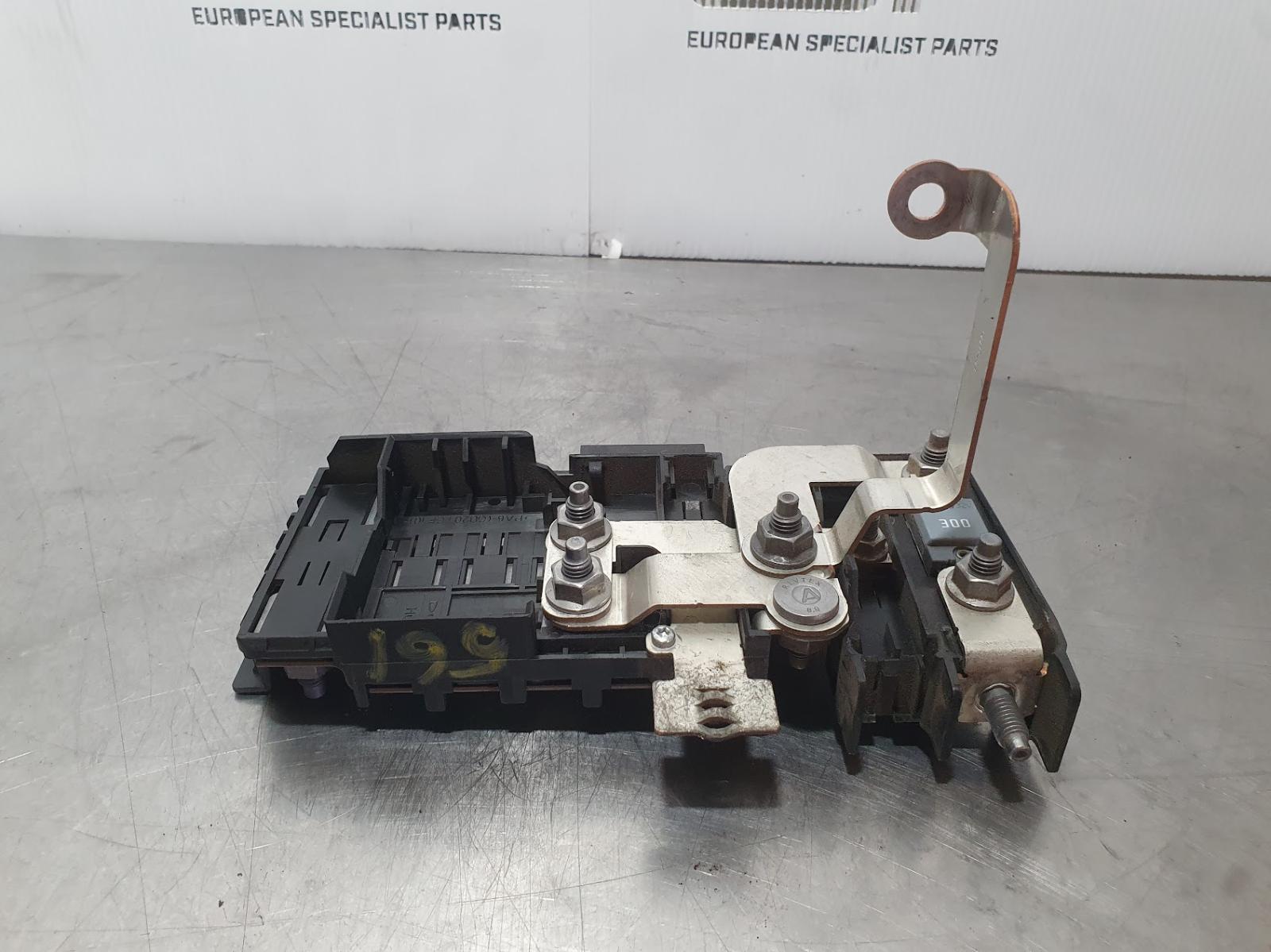 View Auto part Misc Switch/Relay Mercedes Cla Class 2017