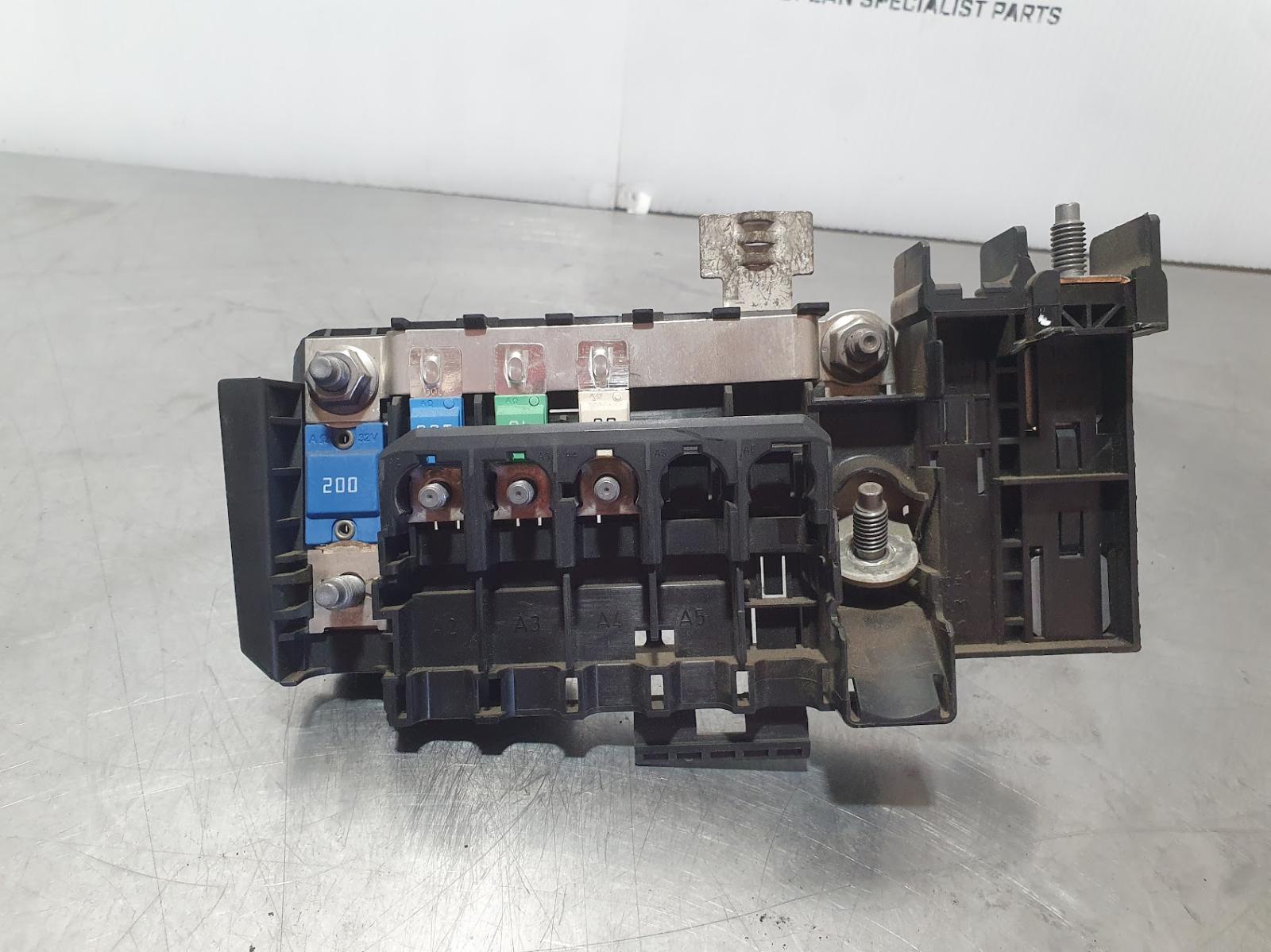 View Auto part Misc Switch/Relay Mercedes Cla Class 2017
