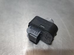 251032
