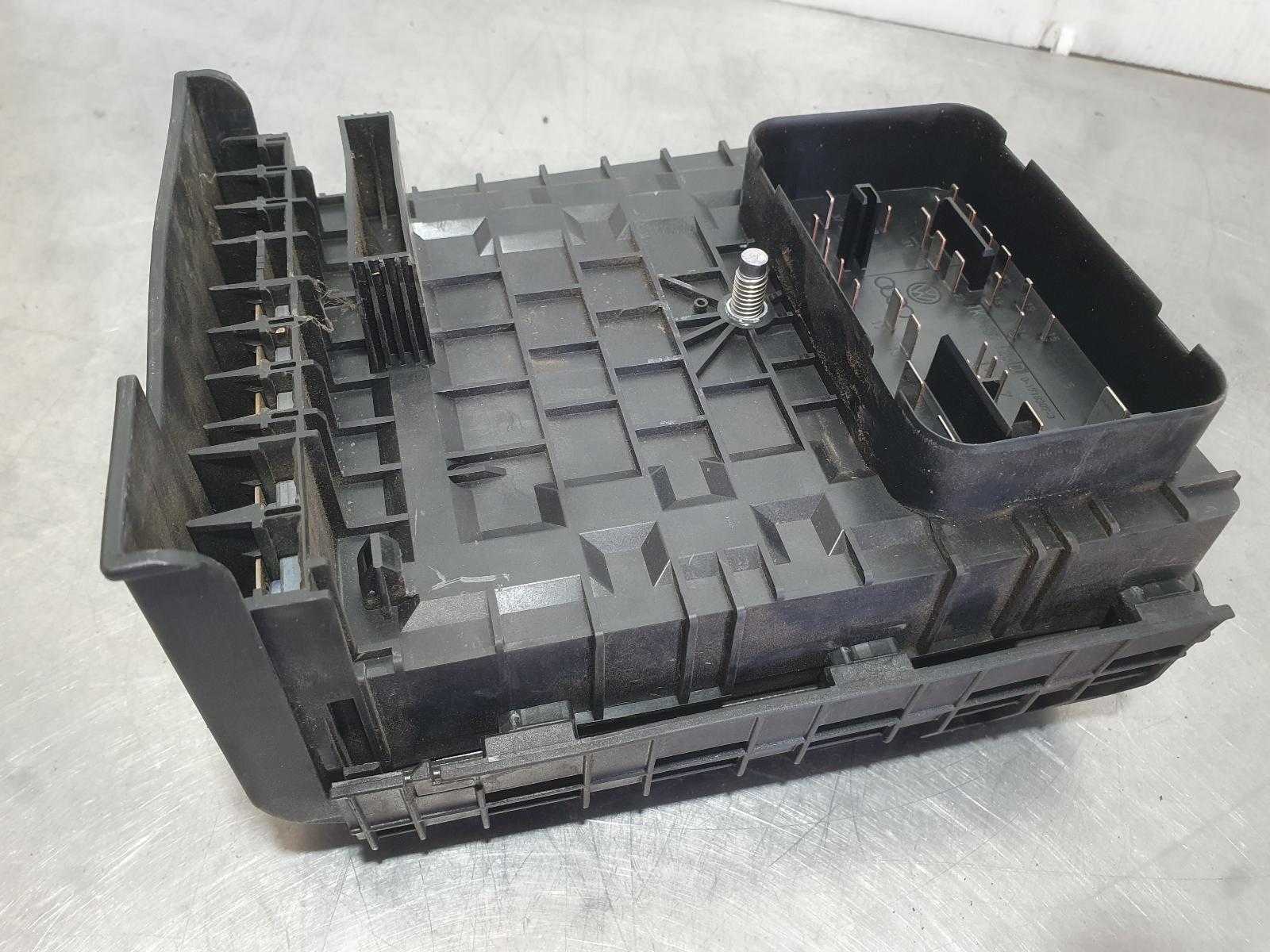 2013 Volkswagen Golf Fuse Box View Auto part Fuse Box Volkswagen Golf 2013