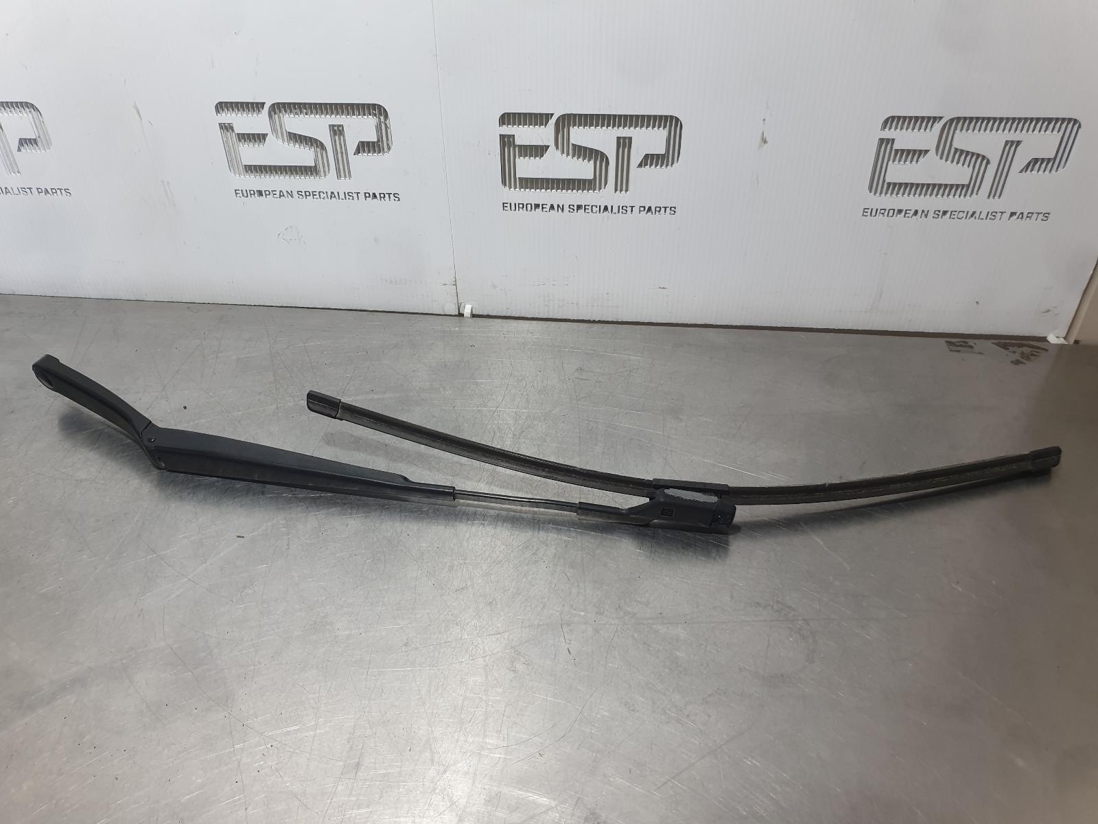 2013 Volkswagen Golf Wiper Arm View Auto part Wiper Arm Volkswagen Golf 2013