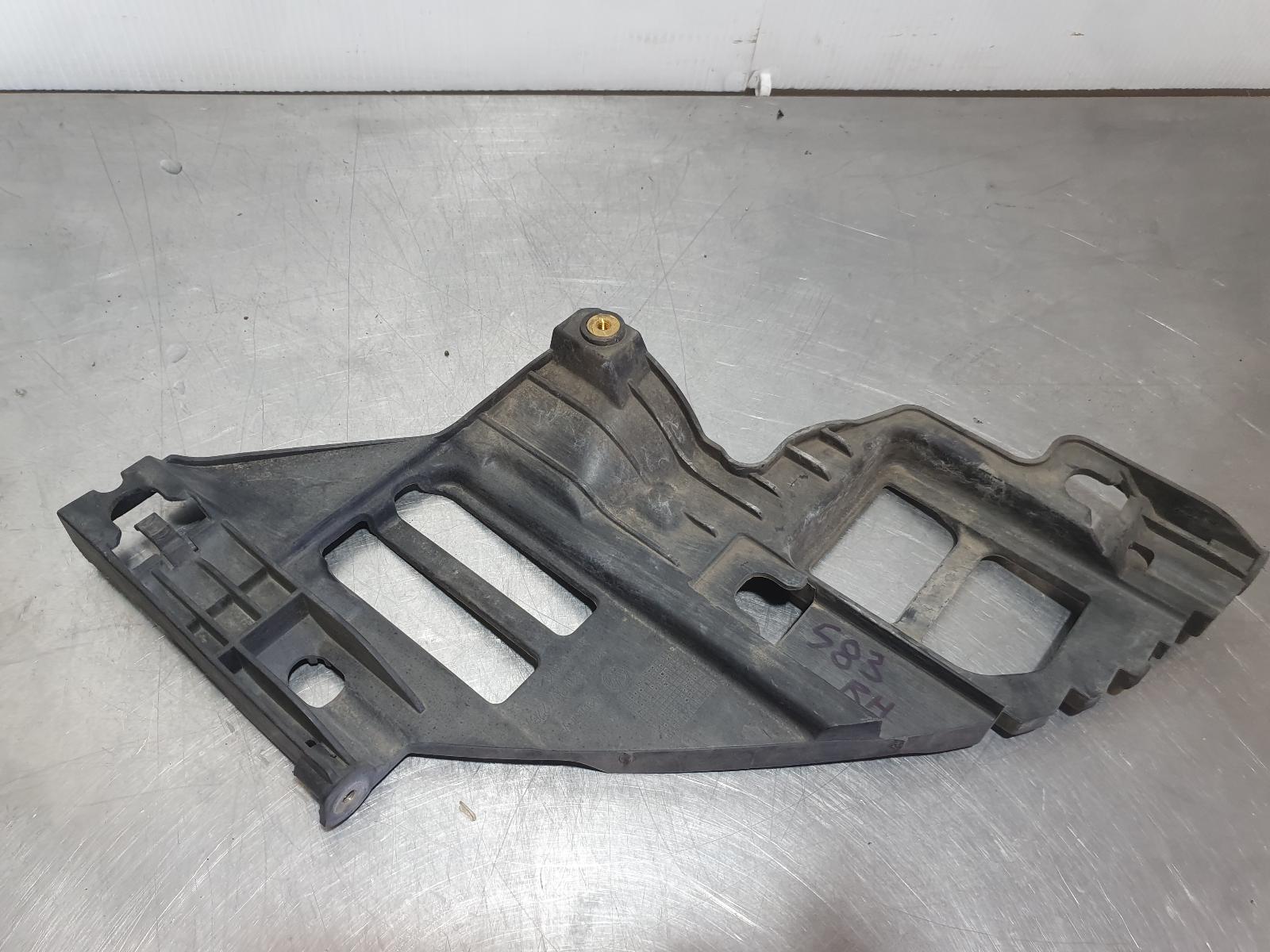 2013 Volkswagen Golf Misc Bracket View Auto part Misc Bracket Volkswagen Golf 2013