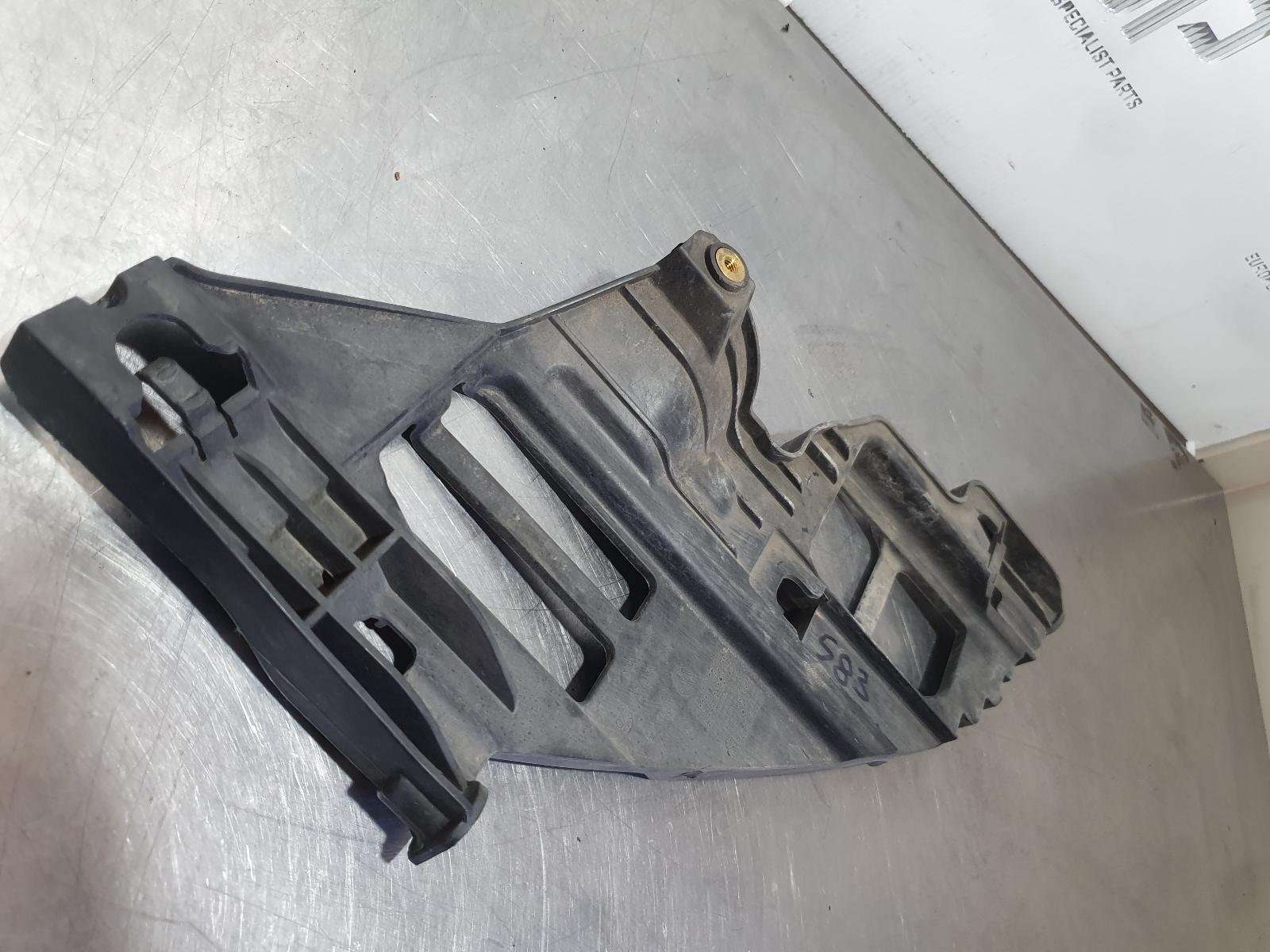 2013 Volkswagen Golf Misc Bracket View Auto part Misc Bracket Volkswagen Golf 2013