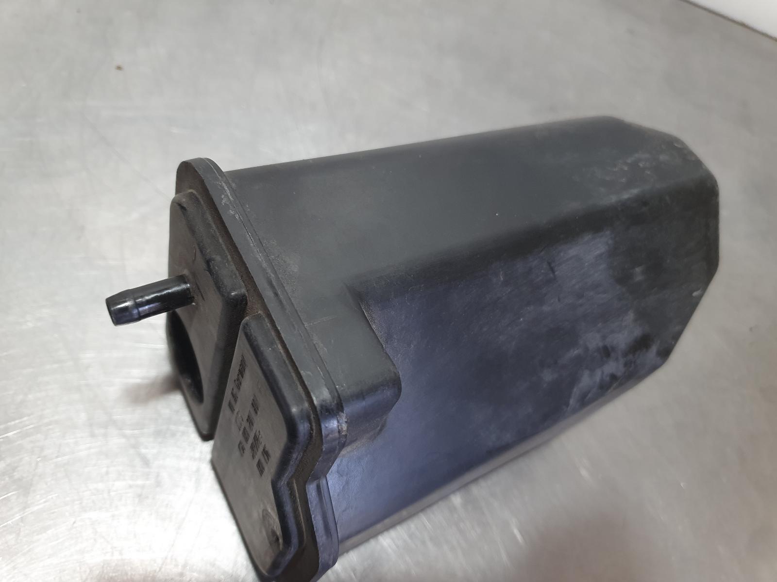 View Auto part Misc Volkswagen Golf 2013