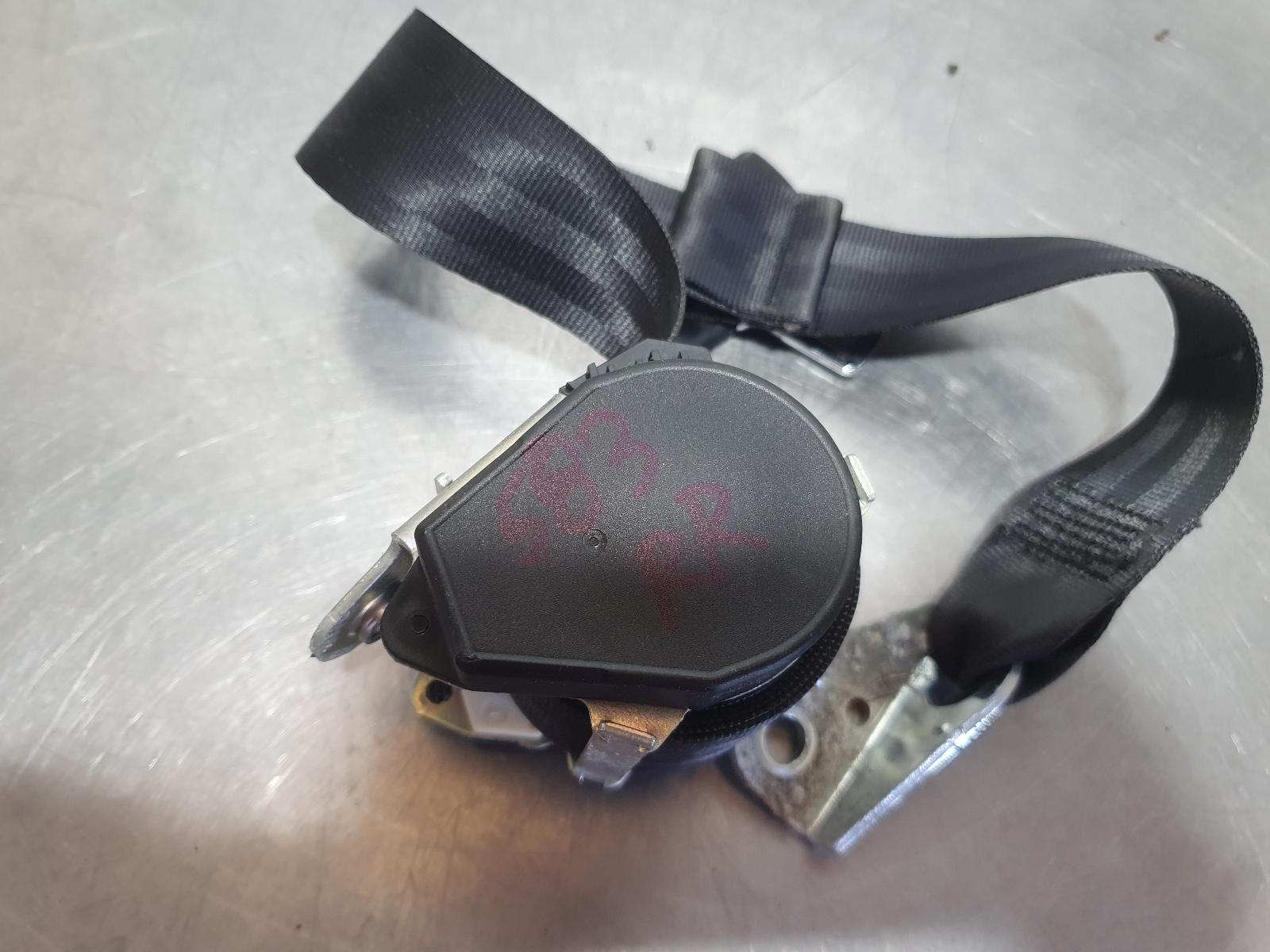 2013 Volkswagen Golf Seatbelt/Stalk View Auto part Seatbelt/Stalk Volkswagen Golf 2013