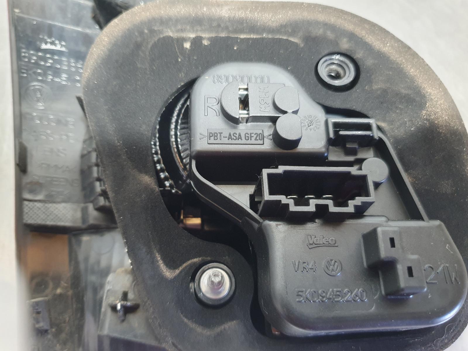 2013 Volkswagen Golf Rear Garnish View Auto part Rear Garnish Volkswagen Golf 2013