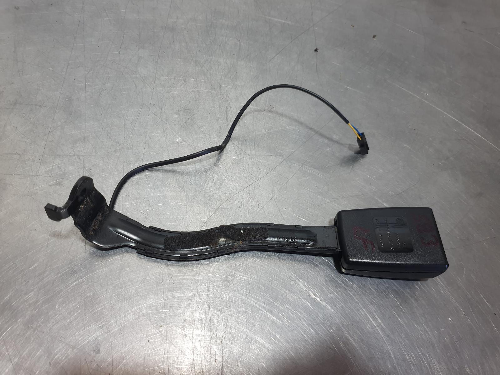 View Auto part Seatbelt/Stalk Volkswagen Golf 2013