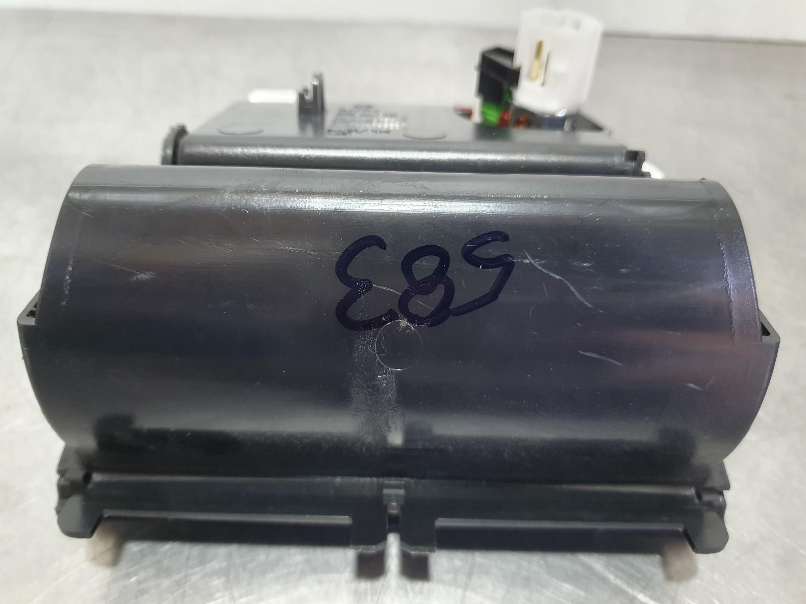 2013 Volkswagen Golf Ashtray View Auto part Ashtray Volkswagen Golf 2013