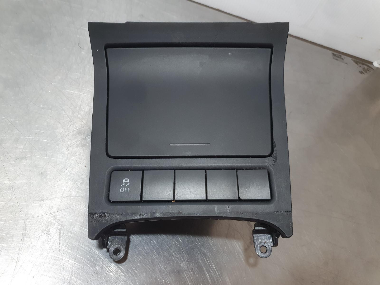2013 Volkswagen Golf Ashtray View Auto part Ashtray Volkswagen Golf 2013