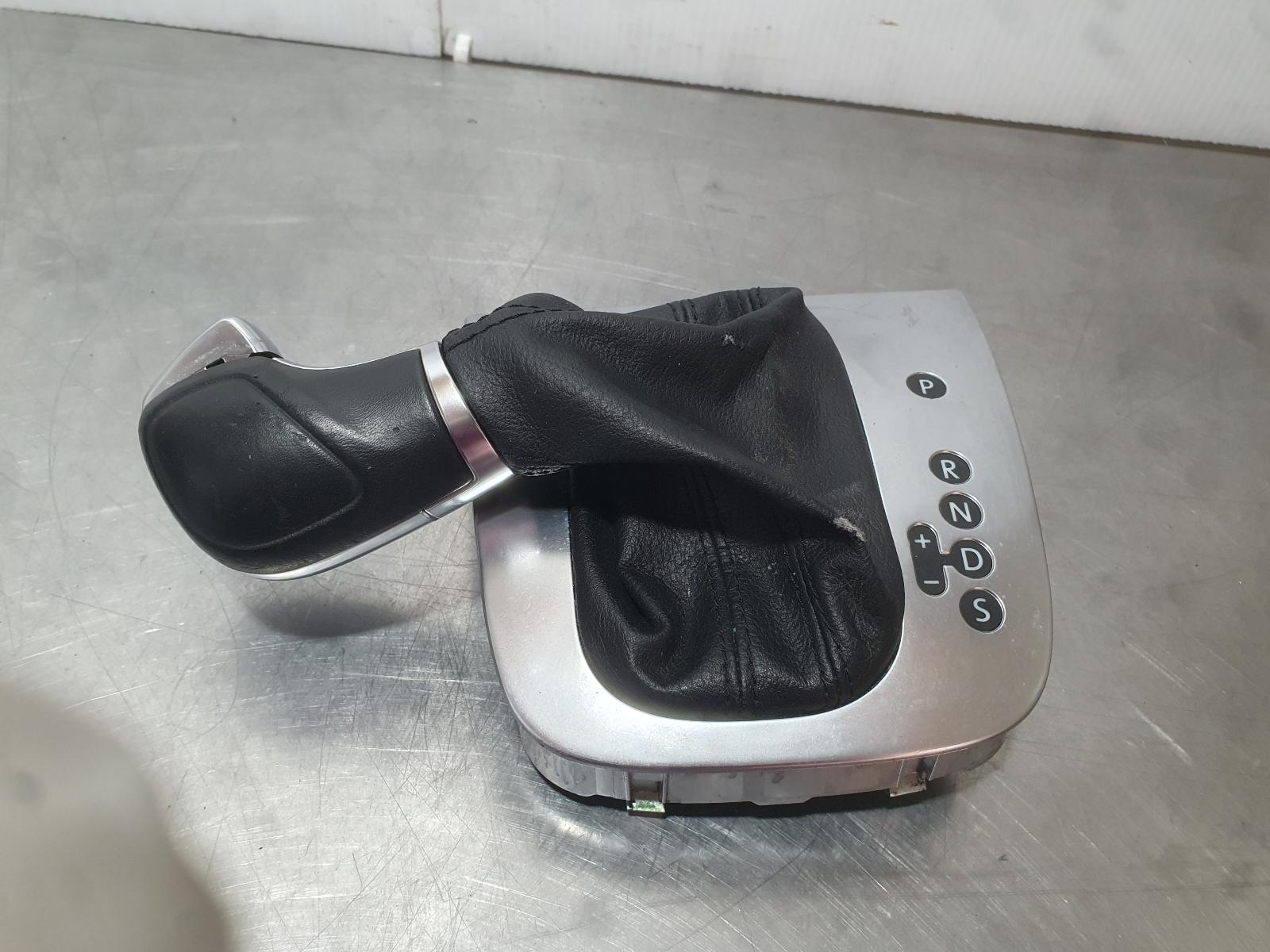 View Auto part Trim Panel Volkswagen Golf 2013