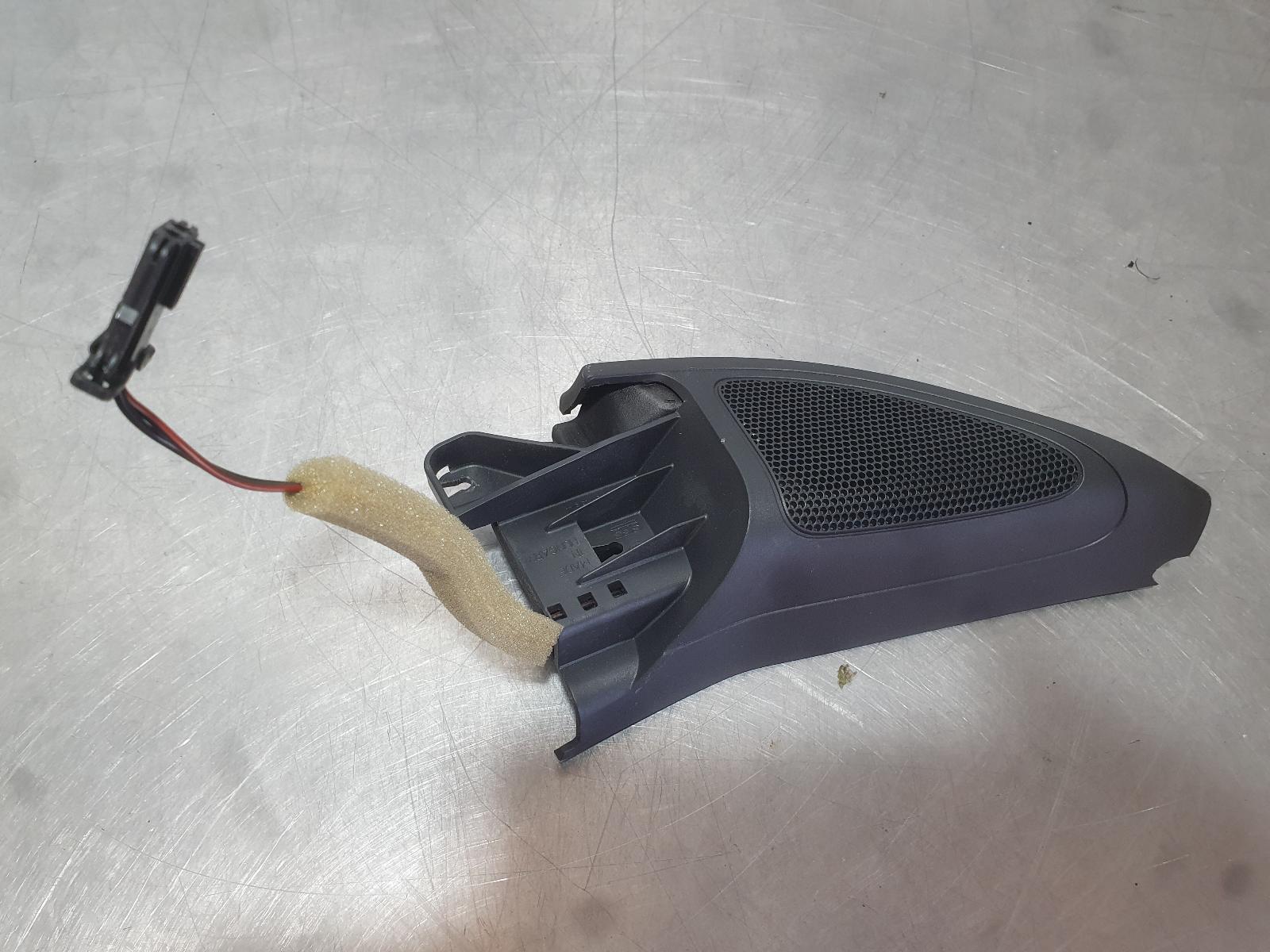 View Auto part Trim Panel Volkswagen Golf 2013