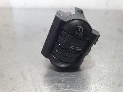 View Auto part Misc Switch/Relay Volkswagen Golf 2013