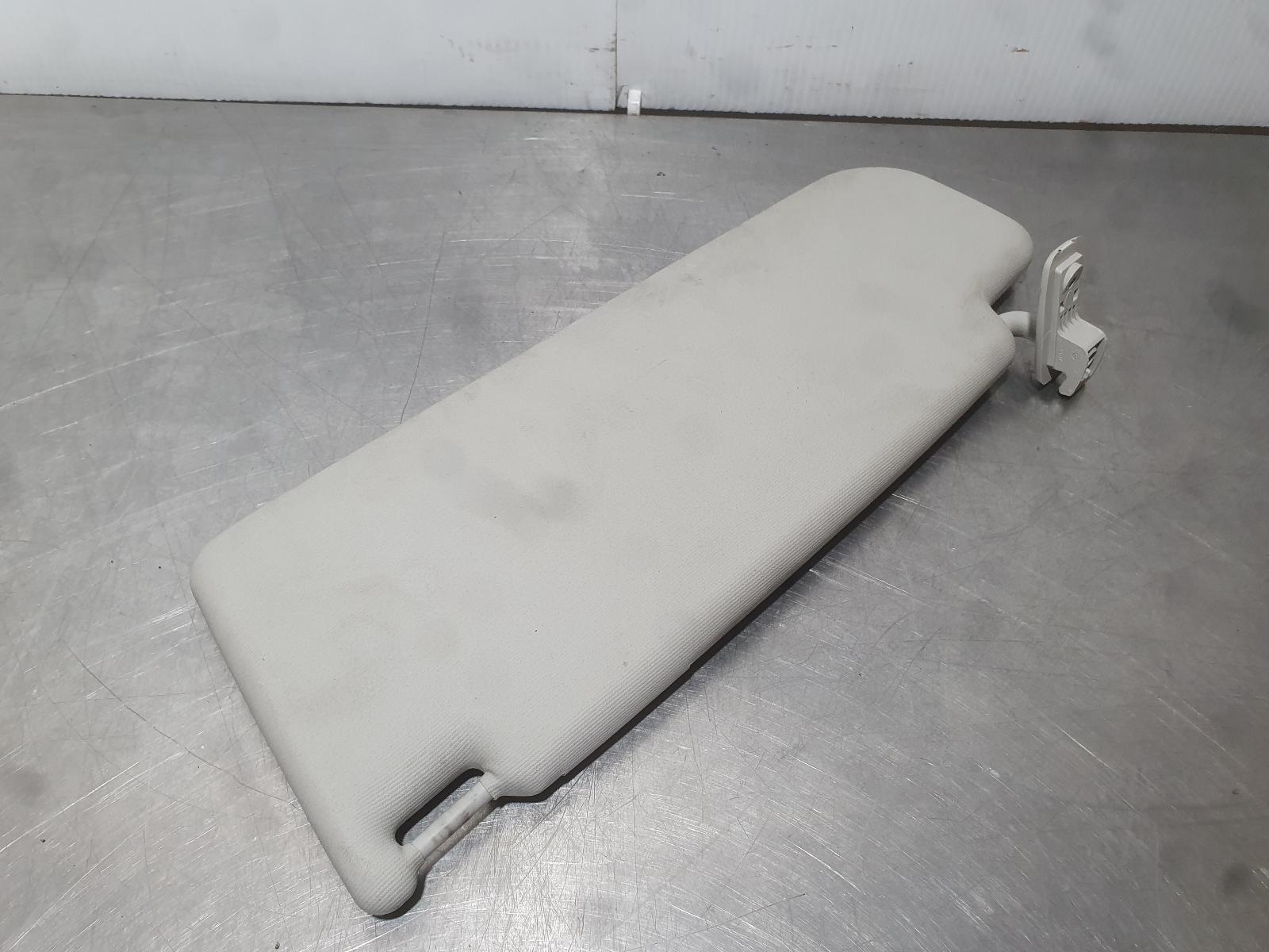 2013 Volkswagen Golf Sunvisor View Auto part Sunvisor Volkswagen Golf 2013