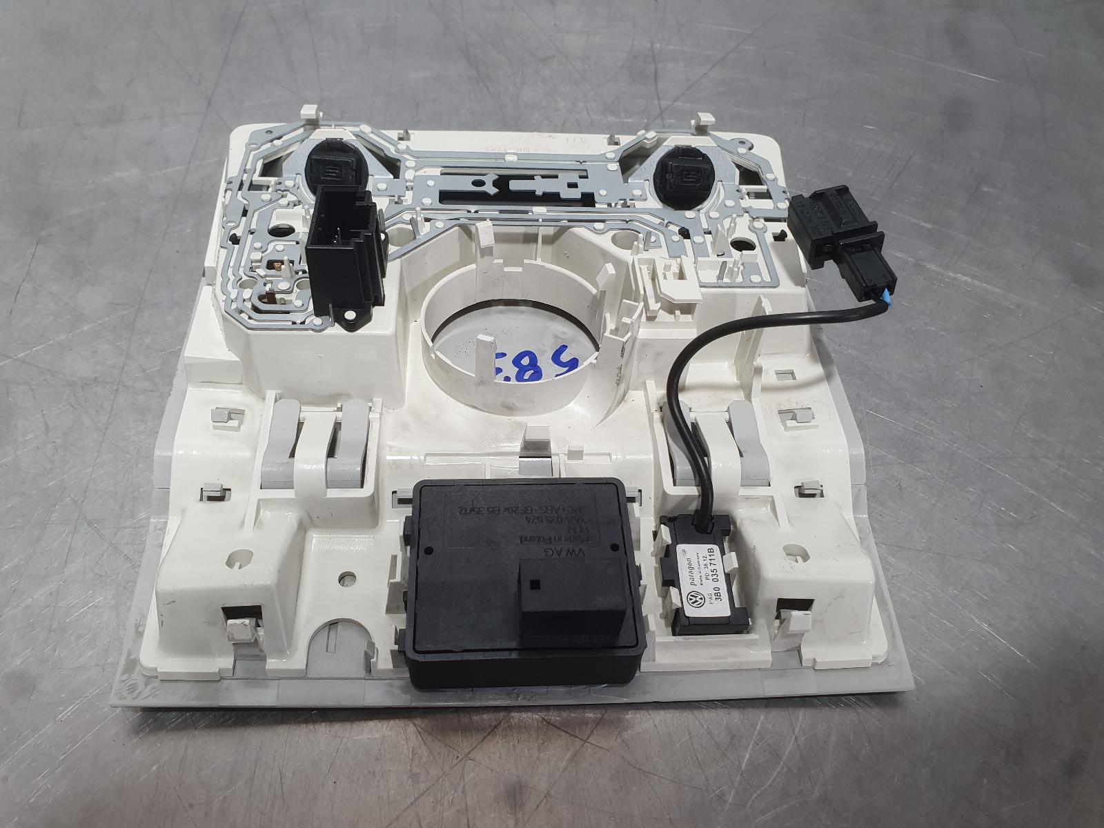 View Auto part Courtesy Light Volkswagen Golf 2013