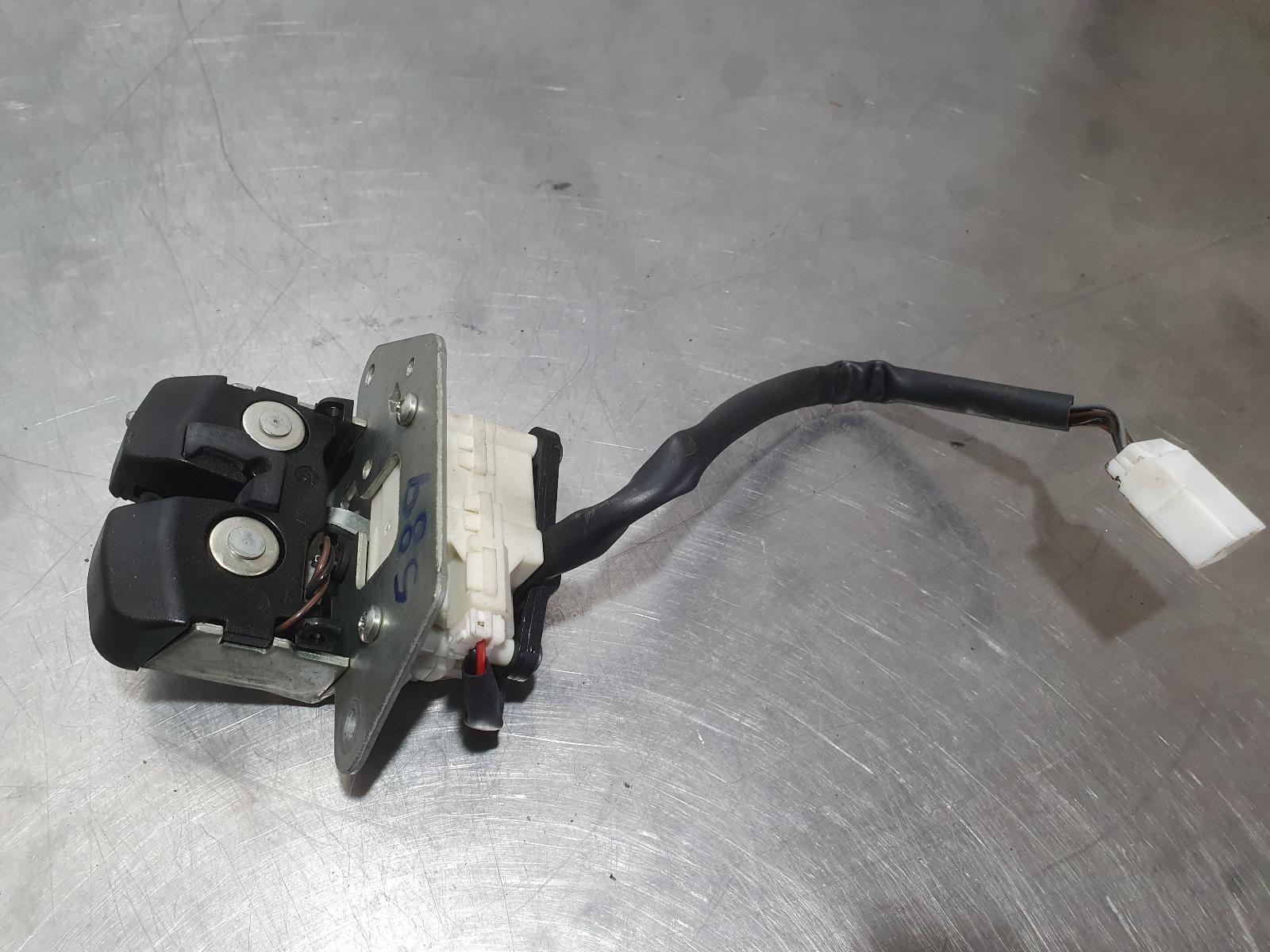 View Auto part Door/Boot/Gate Lock Alfa Romeo 159 2010