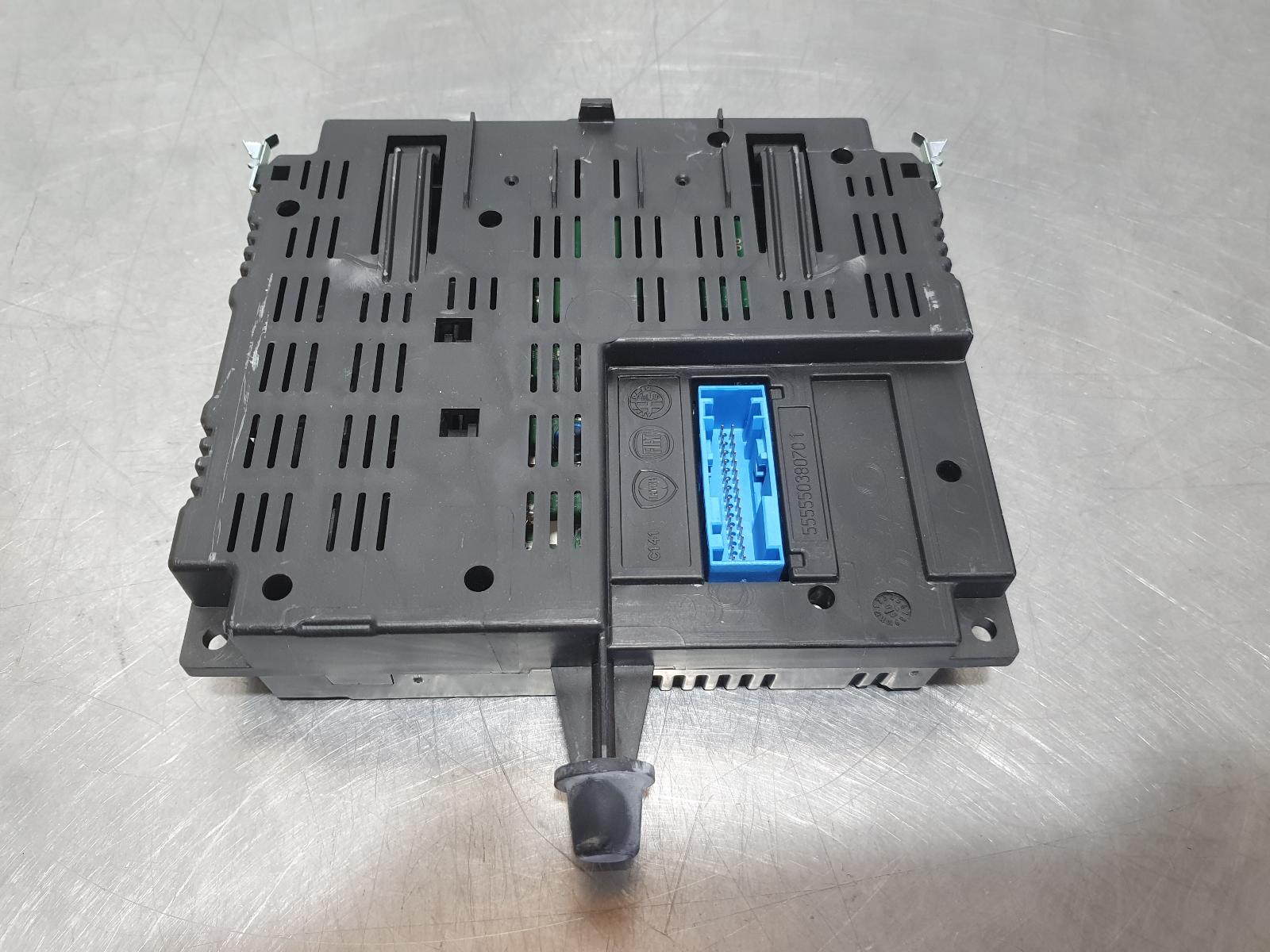 2010 Alfa Romeo 159 Misc Switch/Relay View Auto part Misc Switch/Relay Alfa Romeo 159 2010