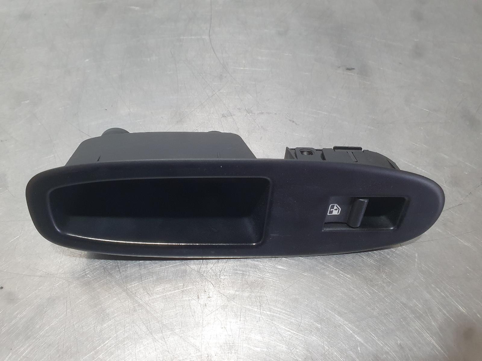 2010 Alfa Romeo 159 Pwr Dr Wind Switch View Auto part Pwr Dr Wind Switch Alfa Romeo 159 2010