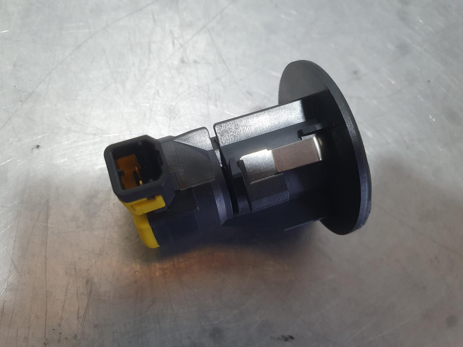 2010 Alfa Romeo 159 Misc Switch/Relay View Auto part Misc Switch/Relay Alfa Romeo 159 2010